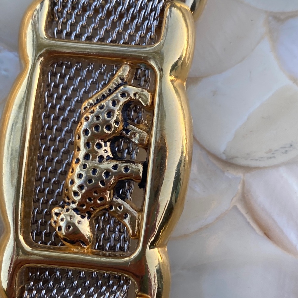 VINTAGE AUTHENTIC SILVER and gold TONE METAL MESH jaguar BELT - Picture 4 of 16